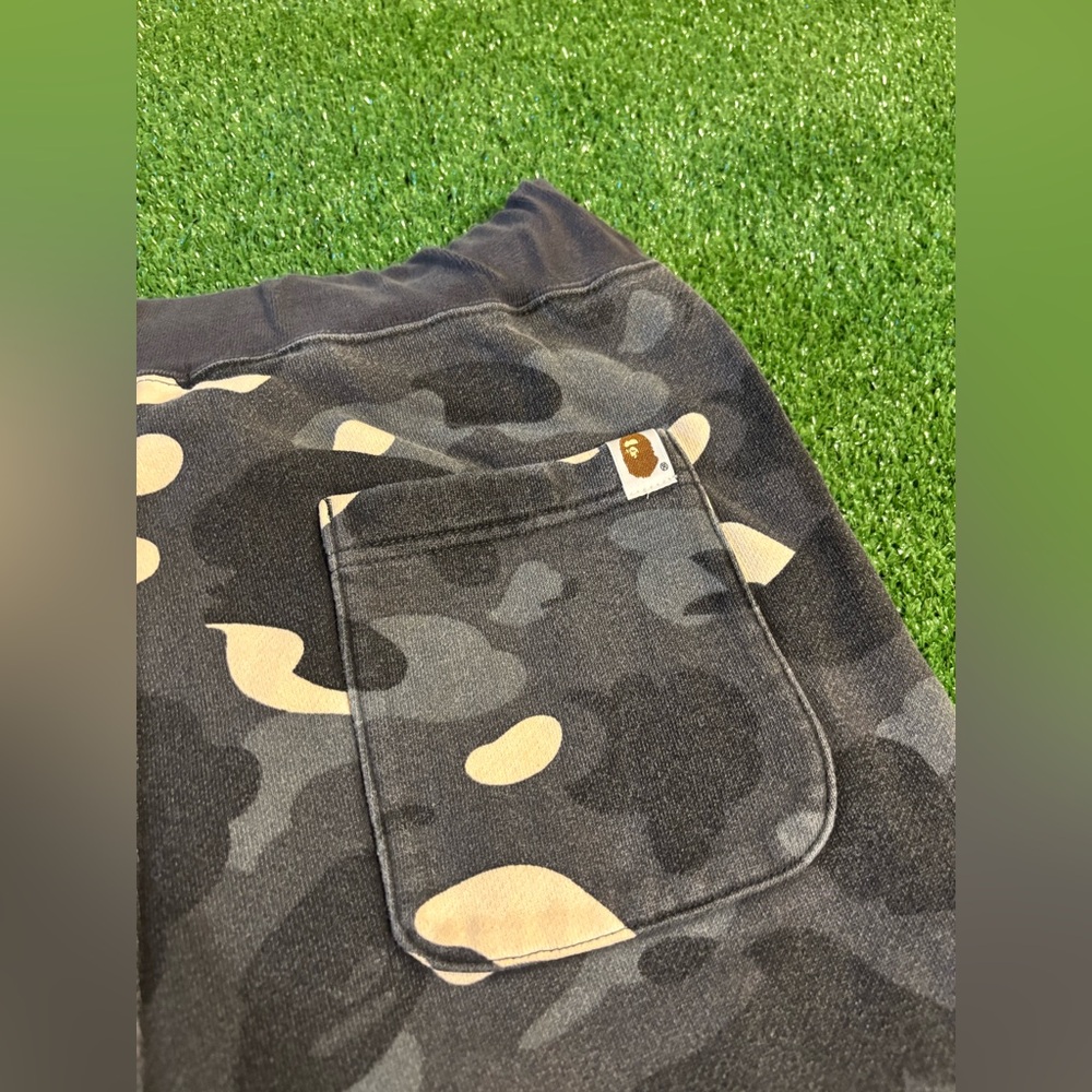 Bape City Camo Shark Glow In The Dark Sweatpants - Picture 5 of 7